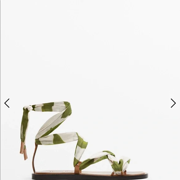 ★ Massimo Dutti★ Toe Strap Leather Sandals 11730650700 Leather sandals with toe divider · Black · Shoes | Massimo Dutti